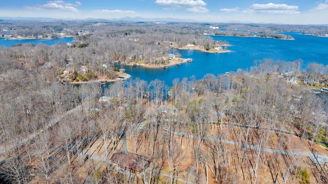 104 Arbor Lane, Huddleston, VA 24104