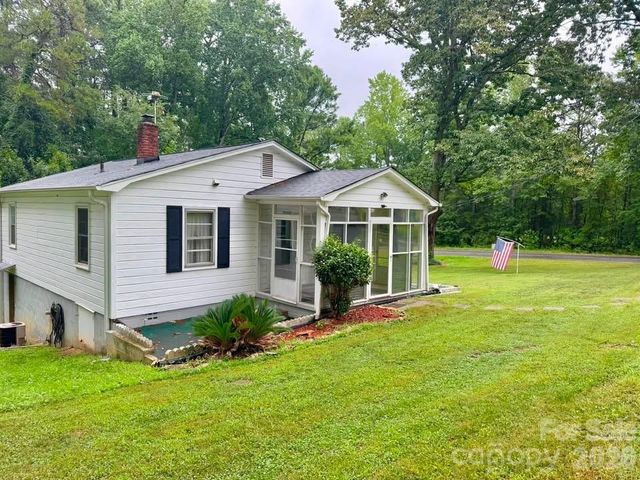 1132 S Rutherford Street, Blacksburg, SC 29702