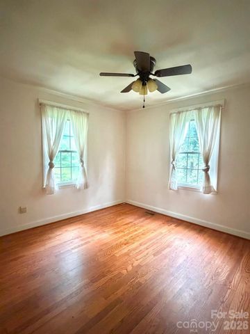 1132 S Rutherford Street, Blacksburg, SC 29702