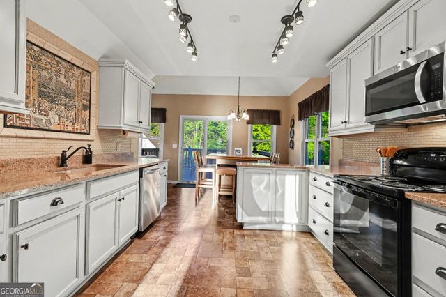 65 Indian Hills Drive, Rydal, GA 30171