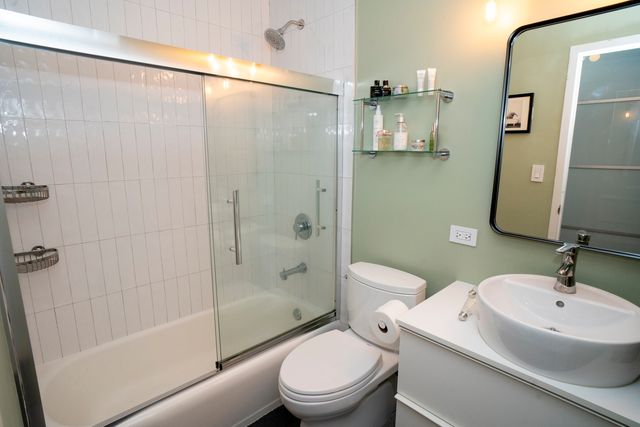 21 W Goethe Street 5G, Chicago, IL 60610