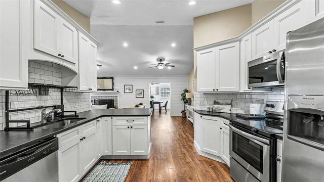 804 NESTLEWOOD COURT, Lakeland, FL 33813