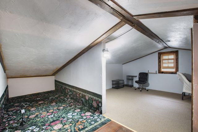 16 Bobolink Lane, Tijeras, NM 87059