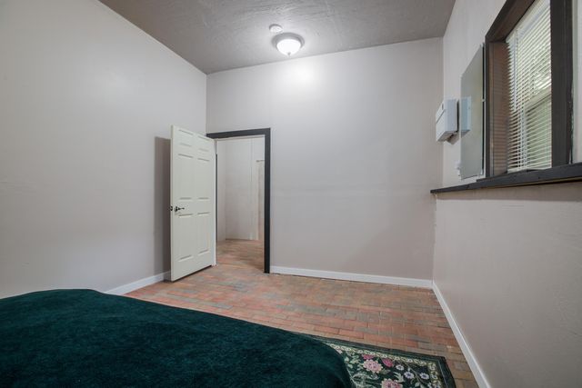 16 Bobolink Lane, Tijeras, NM 87059