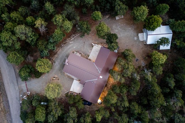 16 Bobolink Lane, Tijeras, NM 87059