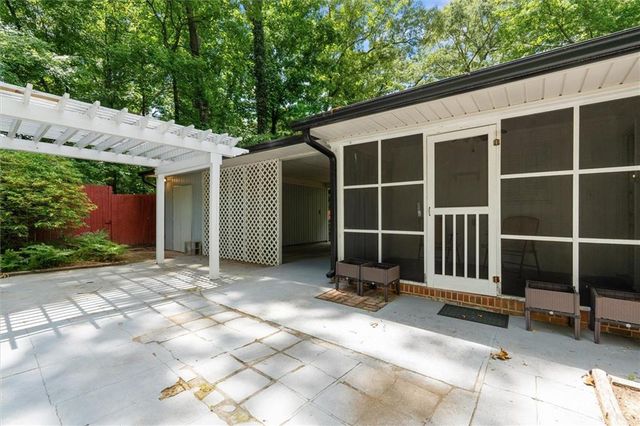 206 Ridley Dr, Carrollton, GA 30117