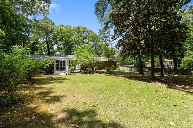 206 Ridley Dr, Carrollton, GA 30117