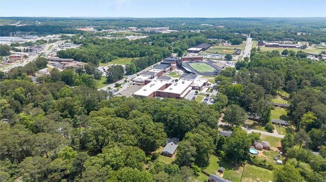 206 Ridley Dr, Carrollton, GA 30117
