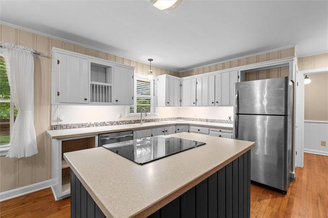 206 Ridley Dr, Carrollton, GA 30117