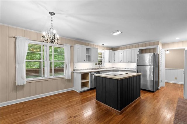 206 Ridley Dr, Carrollton, GA 30117