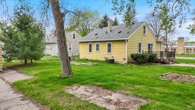 4656 2nd Avenue, White Bear Lake, MN 55110