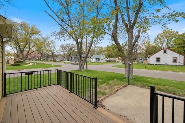 4656 2nd Avenue, White Bear Lake, MN 55110