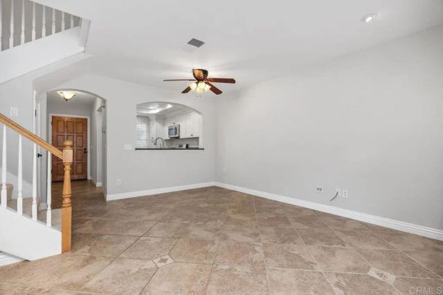 750 Breeze Hill Rd 110, Vista, CA 92081