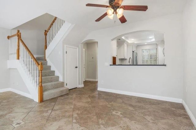 750 Breeze Hill Rd 110, Vista, CA 92081