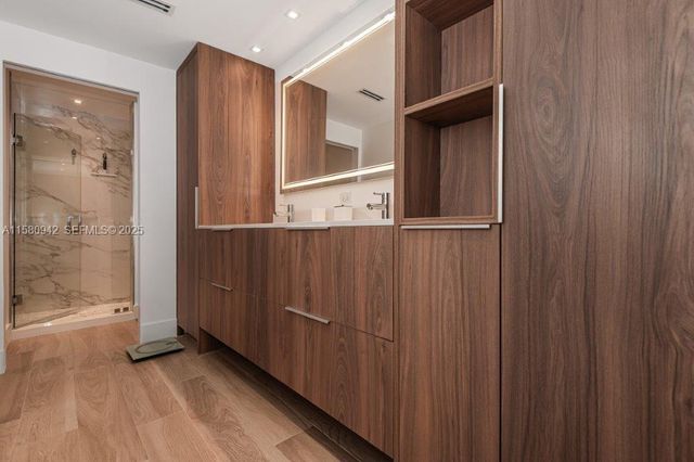 2301 Collins Avenue 837, Miami Beach, FL 33139