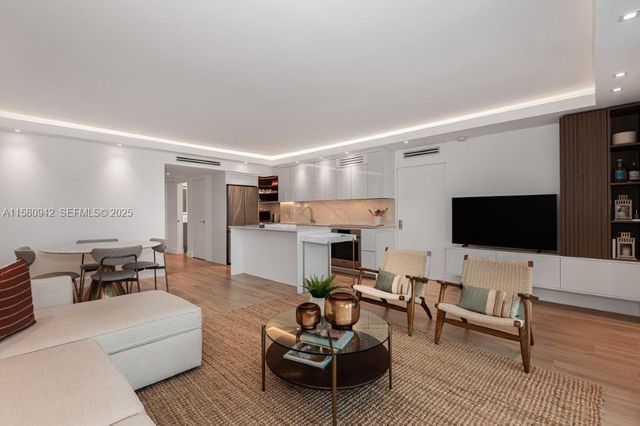 2301 Collins Avenue 837, Miami Beach, FL 33139