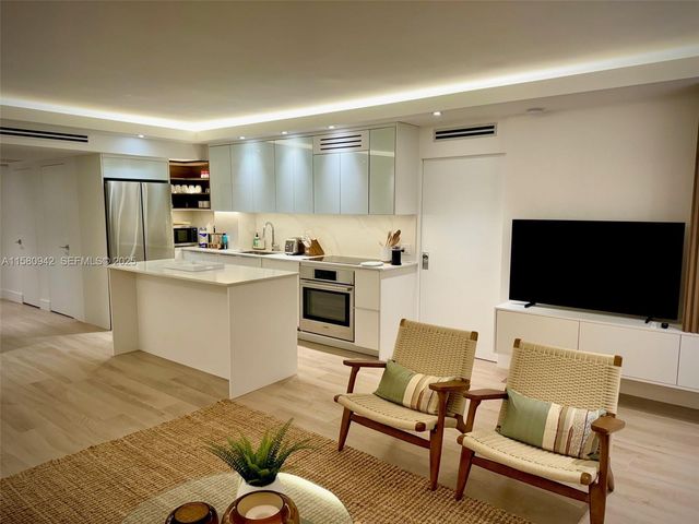 2301 Collins Avenue 837, Miami Beach, FL 33139