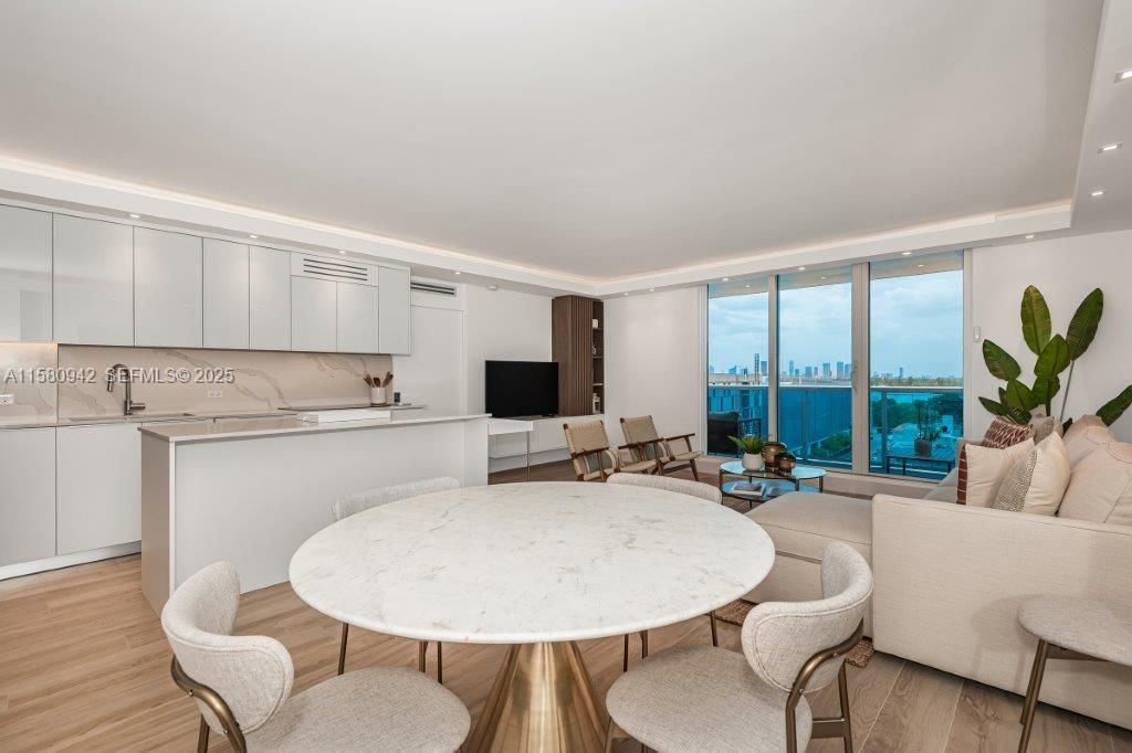 2301 Collins Avenue 837, Miami Beach, FL 33139