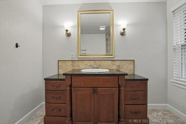 3103 W Jasper Street, Tulsa, OK 74127