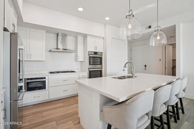 5250 E DEER VALLEY Drive 209, Phoenix, AZ 85054