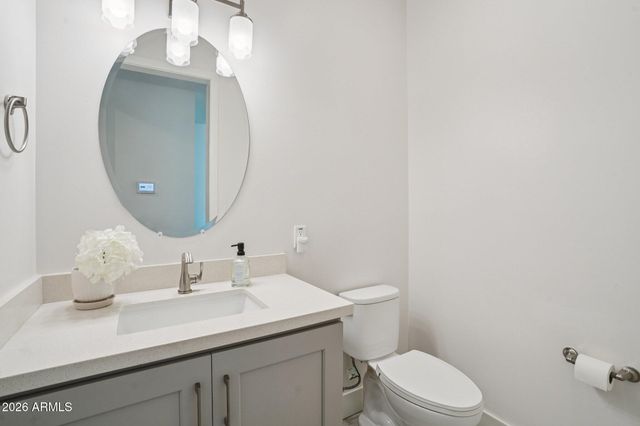 5250 E DEER VALLEY Drive 209, Phoenix, AZ 85054