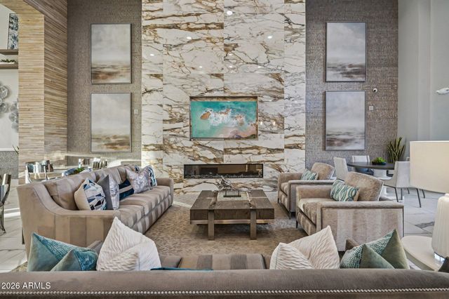 5250 E DEER VALLEY Drive 209, Phoenix, AZ 85054