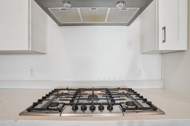 5250 E DEER VALLEY Drive 209, Phoenix, AZ 85054