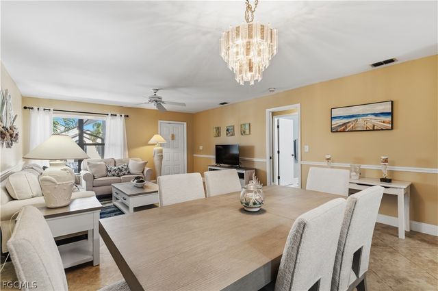 8336 Charter Club CIR 7, Fort Myers, FL 33919