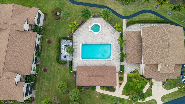 8336 Charter Club CIR 7, Fort Myers, FL 33919