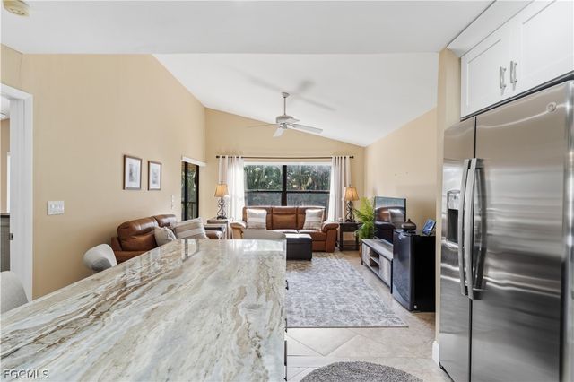 8336 Charter Club CIR 7, Fort Myers, FL 33919