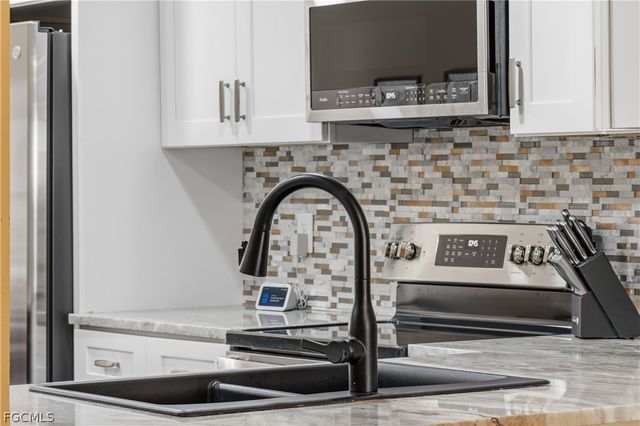 8336 Charter Club CIR 7, Fort Myers, FL 33919