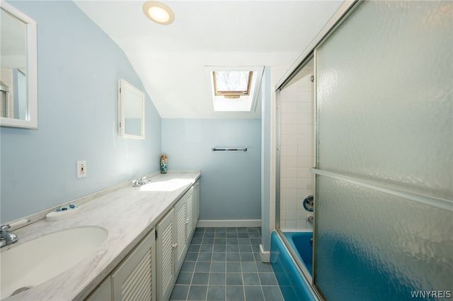 5253 Columbia Avenue, Hamburg, NY 14075