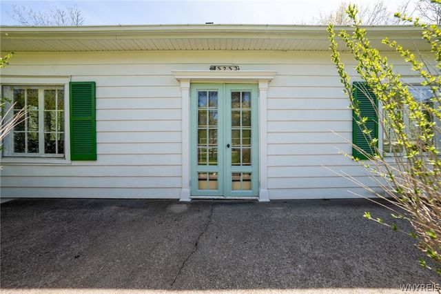 5253 Columbia Avenue, Hamburg, NY 14075