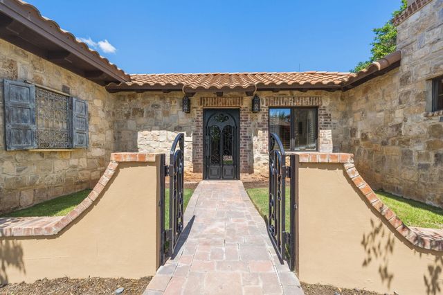 25110 River RD, Spicewood, TX 78669