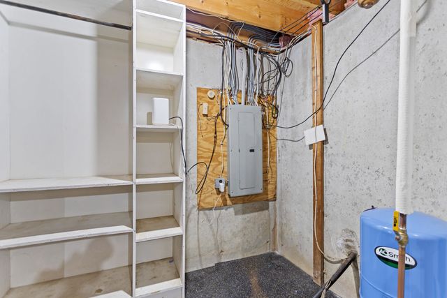 365 Deerfield Road, Allenstown, NH 03275