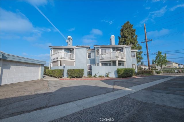 7652 Cerritos Ave E, Stanton, CA 90680