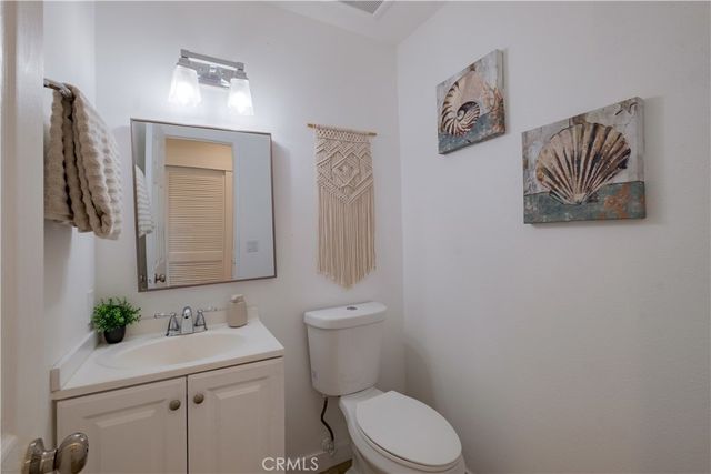 7652 Cerritos Ave E, Stanton, CA 90680