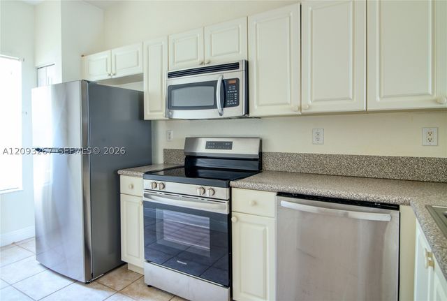 4928 SW 140th Ter 2, Miramar, FL 33027
