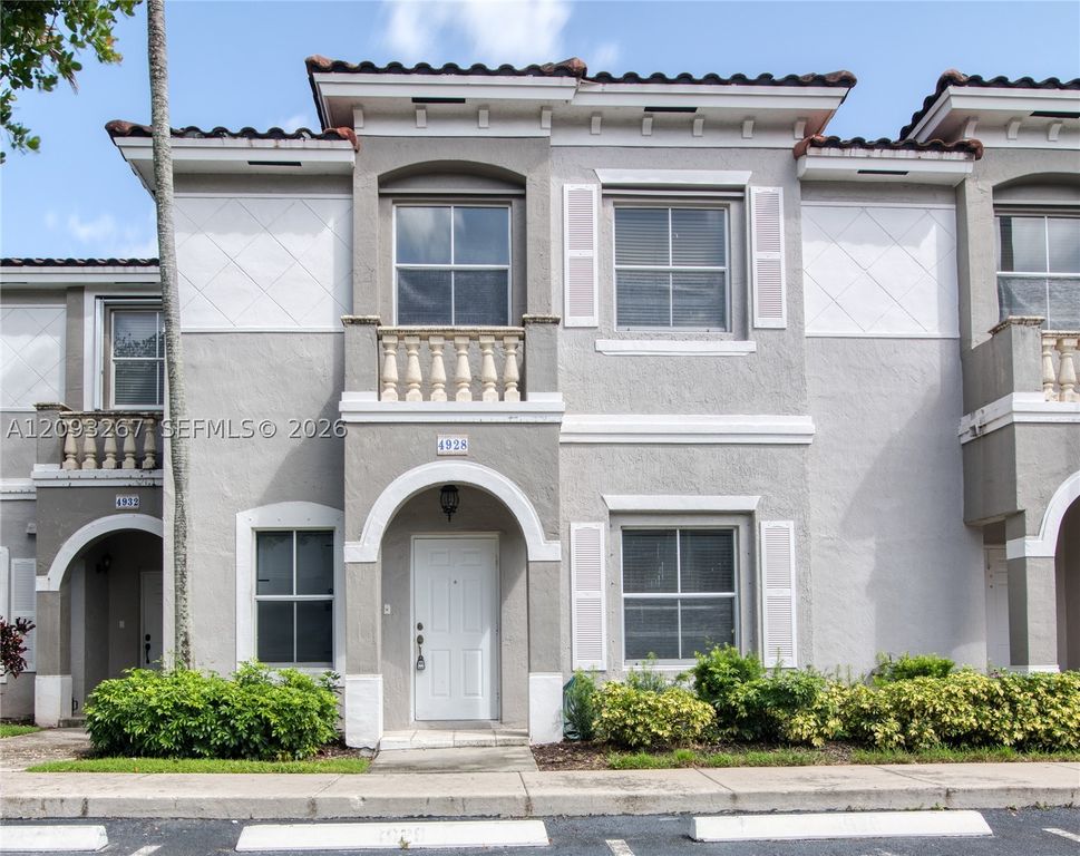 4928 SW 140th Ter 2, Miramar, FL 33027