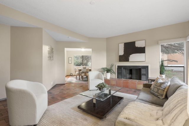 1178 Laurel Place NE, Albuquerque, NM 87122