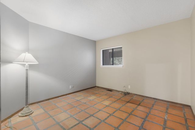 1178 Laurel Place NE, Albuquerque, NM 87122