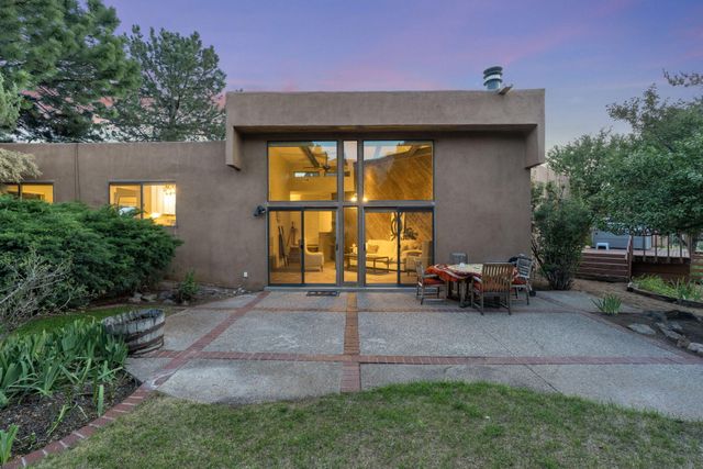 1178 Laurel Place NE, Albuquerque, NM 87122
