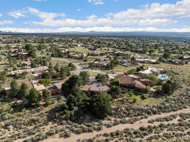 1178 Laurel Place NE, Albuquerque, NM 87122