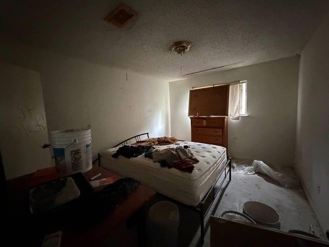 1300 Lois Street, Bay City, TX 77414