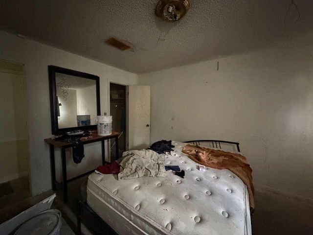 1300 Lois Street, Bay City, TX 77414