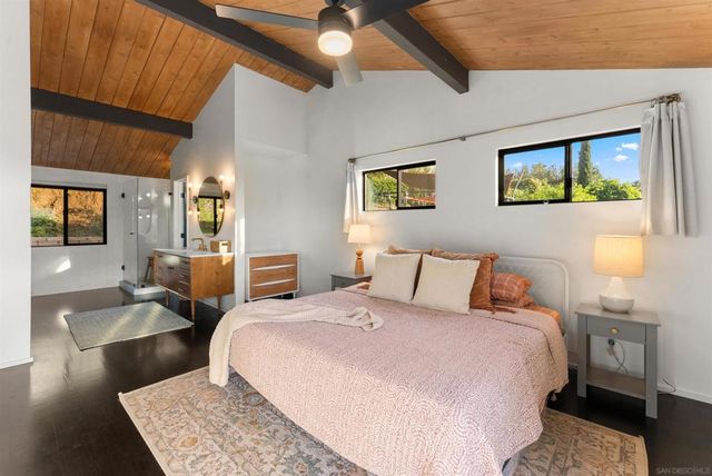 1560 Plantation Way, El Cajon, CA 92019