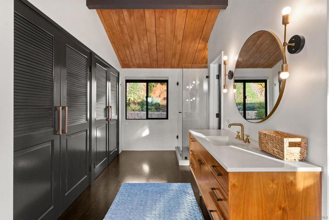 1560 Plantation Way, El Cajon, CA 92019