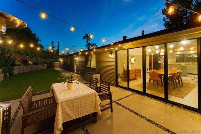 1560 Plantation Way, El Cajon, CA 92019