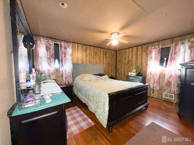 772 Shannon Avenue, Perth Amboy, NJ 08861