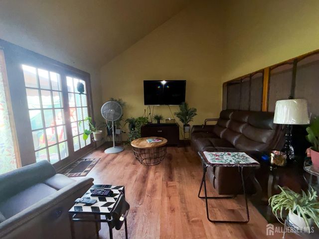 772 Shannon Avenue, Perth Amboy, NJ 08861